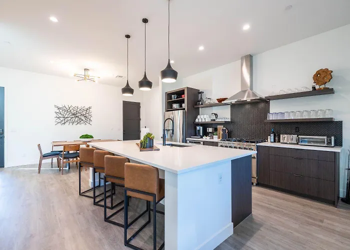 4 Troon * Scottsdale