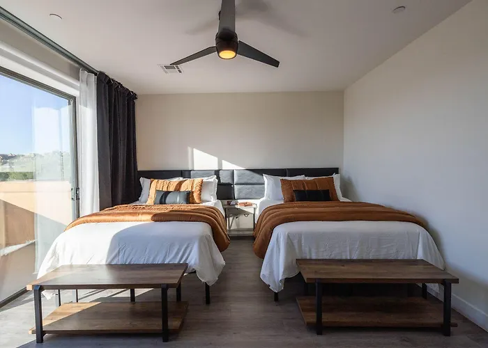 4 Troon * Scottsdale